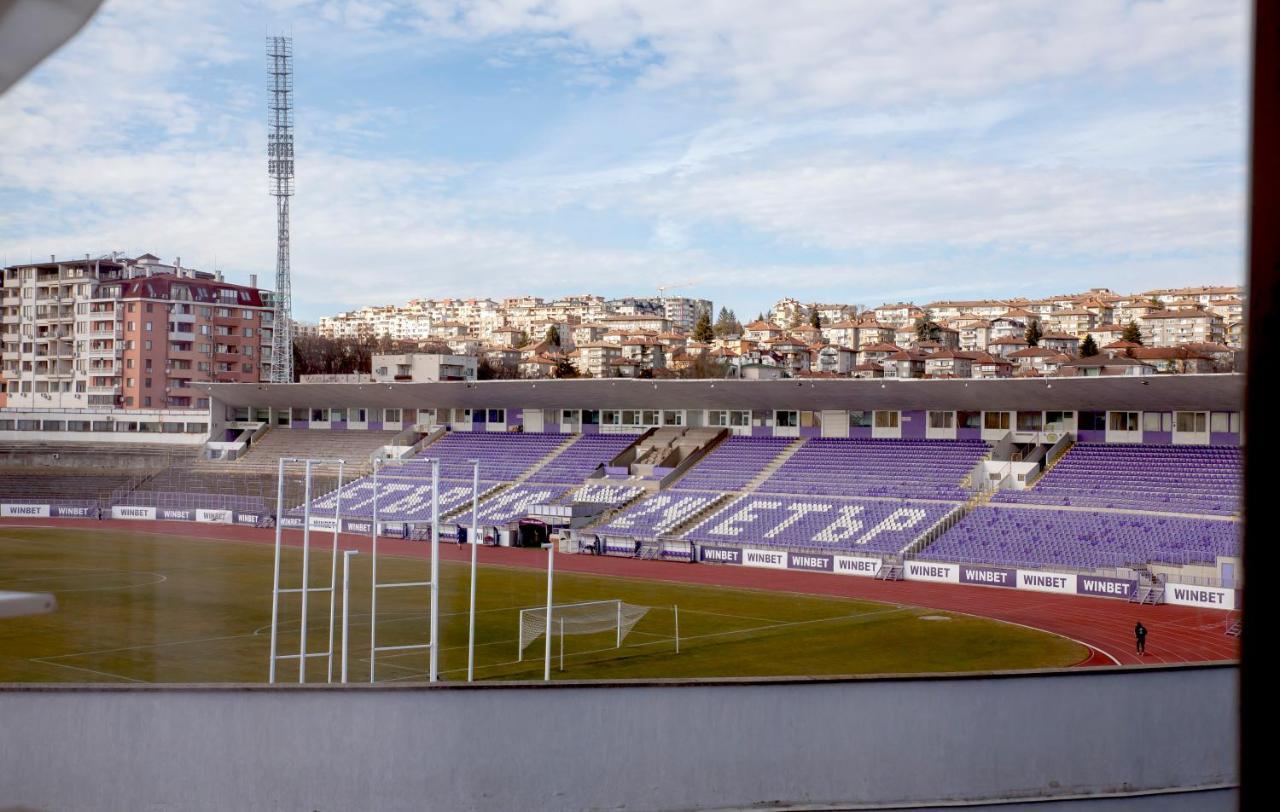 Stadium Apartments Veliko Tarnovo Extérieur photo